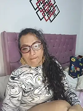 AlessandraLeroy online show from February 6, 2026, 2:38 am