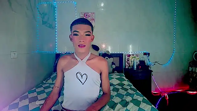 KimberlyXtreme online show from October 30, 2025, 3:57 pm