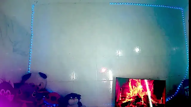 KimberlyXtreme online show from December 20, 2025, 1:29 pm