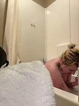 KITTYBOOBOOFUXX online show from March 13, 2026, 2:18 am