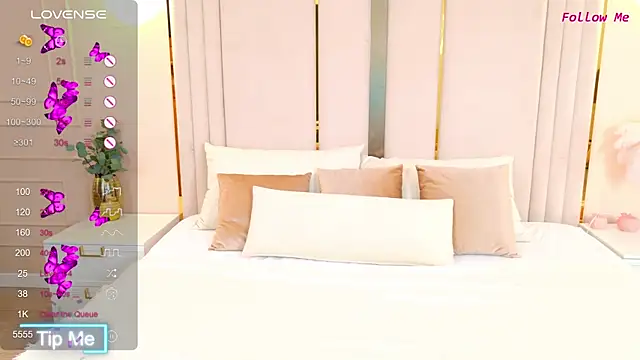 AmeliRoyse online show from October 9, 2025, 5:22 pm