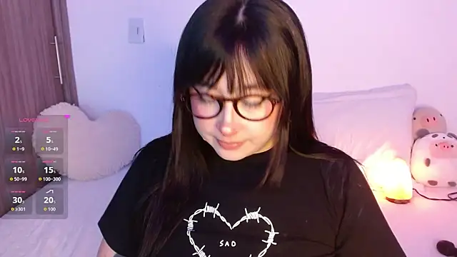 Oliviargf online show from December 14, 2025, 11:42 pm