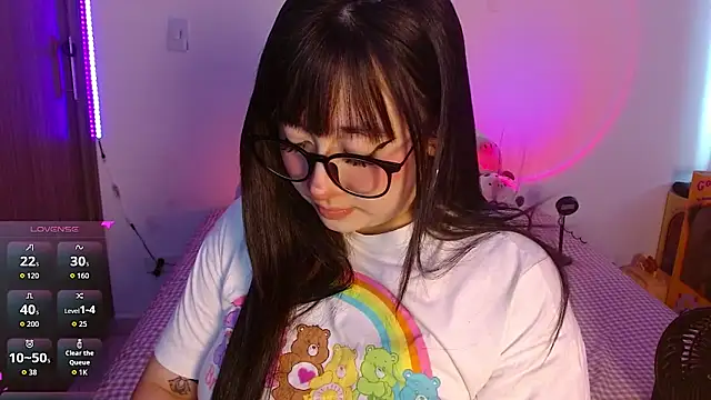 Oliviargf online show from February 14, 2026, 12:13 pm