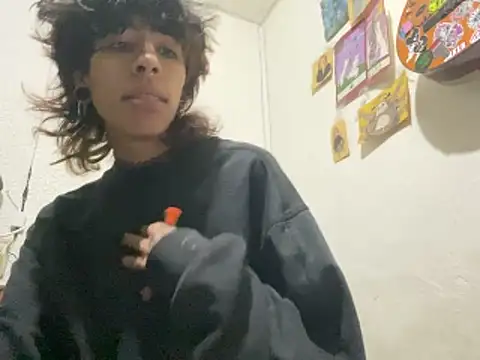 kirito kun online show from March 19, 2026, 4:44 pm