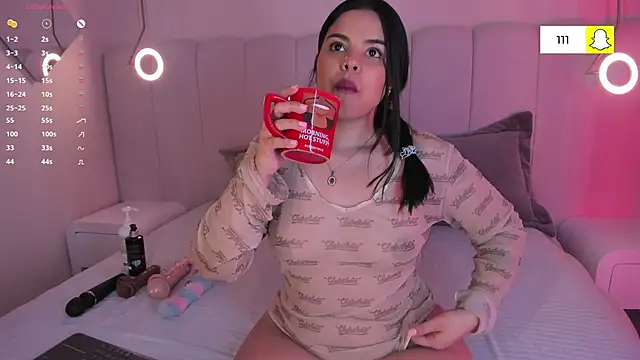 riri candy online show from November 27, 2025, 3:41 am