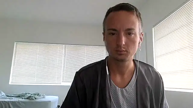 TheDaddy005 online show from March 31, 2026, 1:33 pm