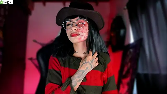 sofiafenty online show from October 3, 2025, 5:54 pm