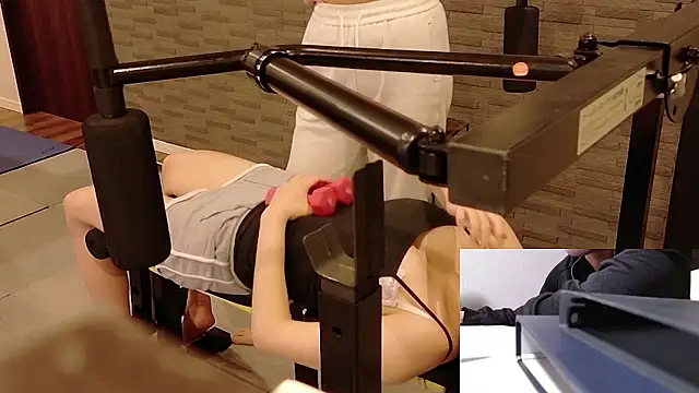 Stretch-man online show from November 12, 2025, 8:04 am