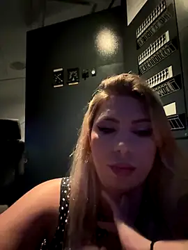 Alicedream5 online show from September 12, 2025, 3:28 am