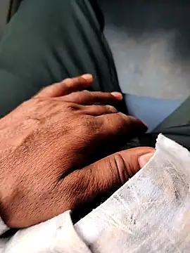 Snapshot of himvilohi08 chatting on September 18, 2025, 4:58 am himvilohi08 online show from September 18, 2025, 4:58 am