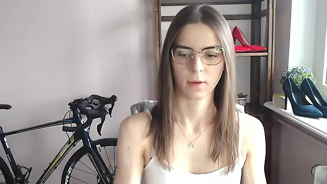 love megi online show from February 16, 2026, 2:24 pm