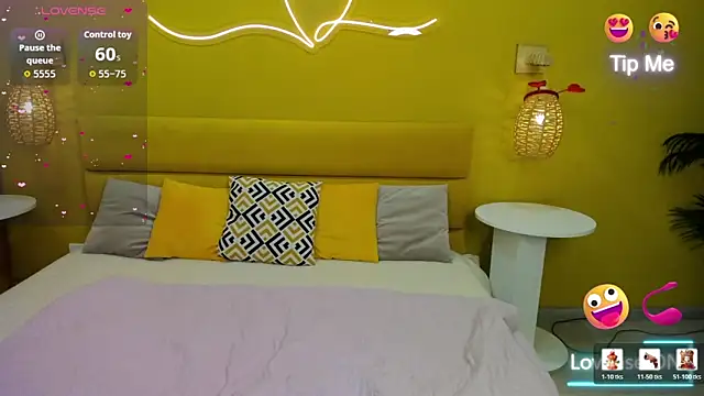 EvelineAmore online show from March 9, 2026, 1:31 am