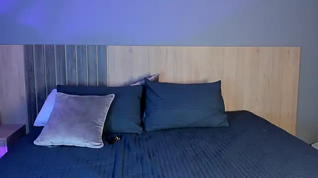 Snapshot of _SamantaGomez chatting on March 6, 2025, 6:05 pm SamantaGomez online show from March 6, 2025, 6:05 pm