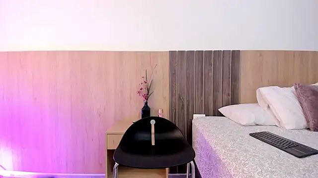 Snapshot of _SamantaGomez chatting on September 13, 2025, 7:57 pm SamantaGomez online show from September 13, 2025, 7:57 pm