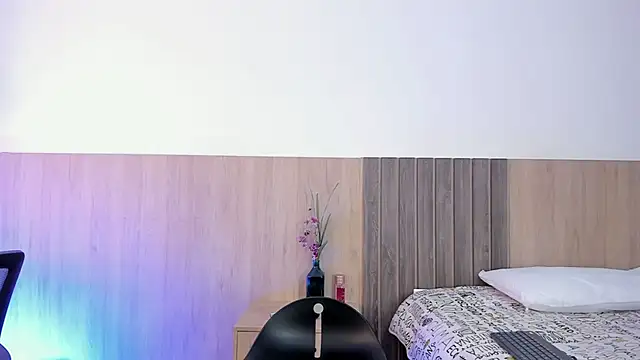 Snapshot of _SamantaGomez chatting on September 18, 2025, 9:06 pm SamantaGomez online show from September 18, 2025, 9:06 pm