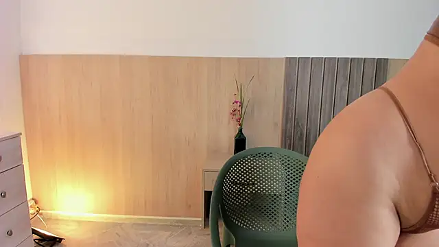 Snapshot of _SamantaGomez chatting on November 14, 2025, 7:45 pm SamantaGomez online show from November 14, 2025, 7:45 pm