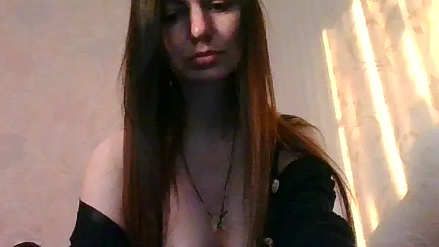 AliseWats online show from September 20, 2025, 3:46 pm