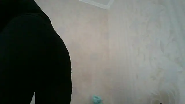 AliseWats online show from October 11, 2025, 12:47 pm