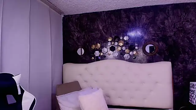 Snapshot of _LiilyWong chatting on September 27, 2025, 12:04 am LiilyWong online show from September 27, 2025, 12:04 am