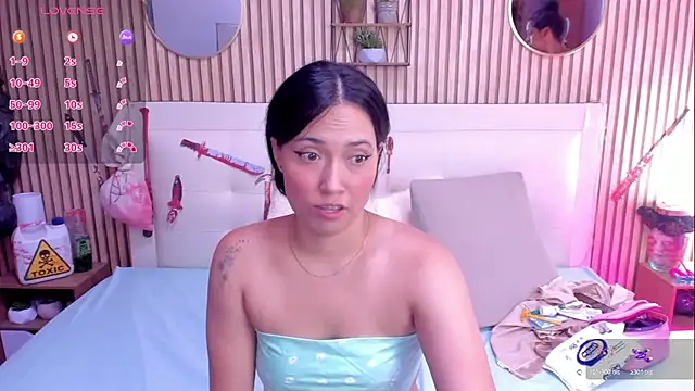 Snapshot of _LiilyWong chatting on October 23, 2025, 3:22 pm LiilyWong online show from October 23, 2025, 3:22 pm