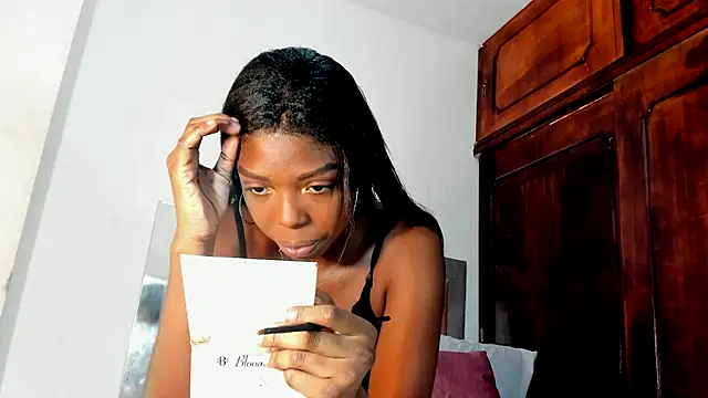 Coral w10 online show from September 17, 2025, 1:24 pm