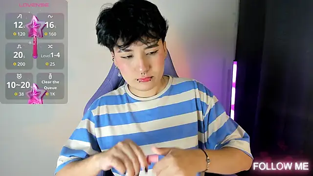 emma cute7 online show from December 23, 2025, 4:10 am