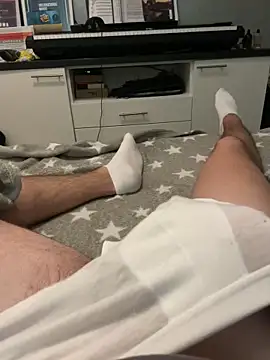 milan8886 online show from October 29, 2025, 6:31 pm