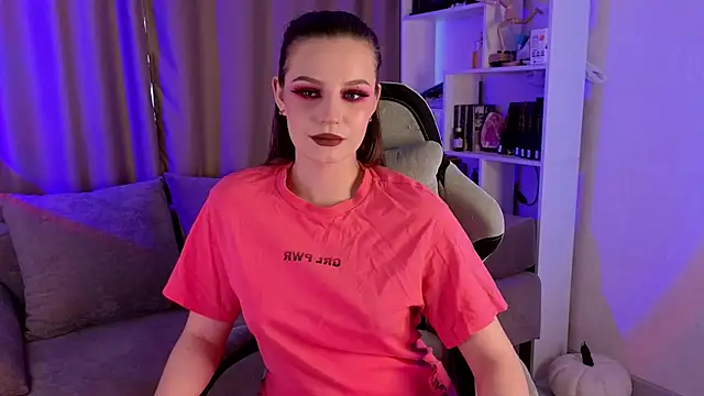 monicaerotic online show from December 5, 2025, 5:05 am