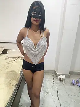 Hotswetie online show from March 19, 2025, 9:38 am