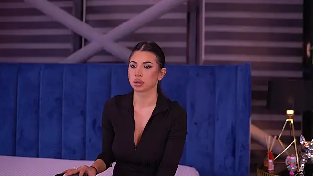 TanyaVonDe online show from January 15, 2026, 6:00 pm