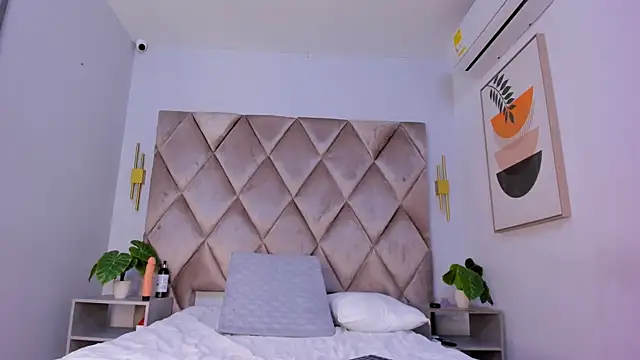 Snapshot of lucianasmith_ chatting on March 14, 2025, 3:14 pm lucianasmith online show from March 14, 2025, 3:14 pm