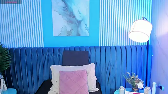 roxy hell online show from November 1, 2025, 12:07 pm