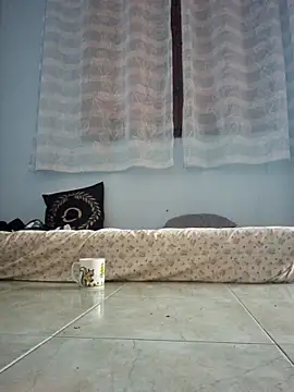 Snapshot of alexandraa12 chatting on September 15, 2025, 5:40 am alexandraa12 online show from September 15, 2025, 5:40 am