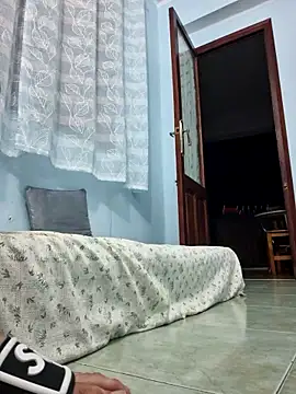 Snapshot of alexandraa12 chatting on October 3, 2025, 8:28 pm alexandraa12 online show from October 3, 2025, 8:28 pm