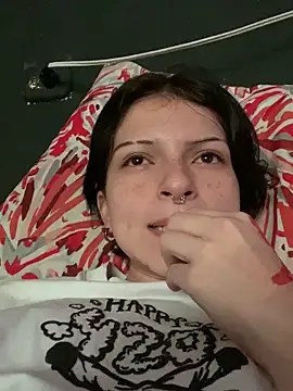 Snapshot of val_zx chatting on September 15, 2025, 4:51 pm val zx online show from September 15, 2025, 4:51 pm