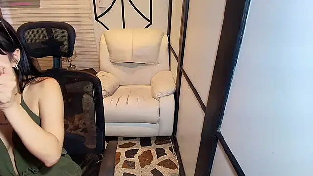 NaomiFrost online show from March 19, 2025, 8:22 pm