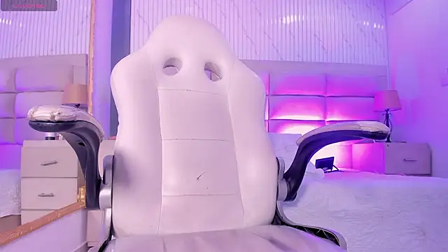 NaomiFrost online show from January 31, 2026, 7:11 pm