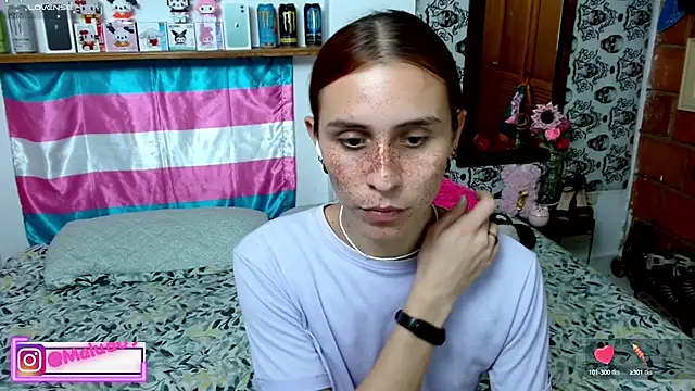 Malud09 online show from March 21, 2025, 3:24 pm