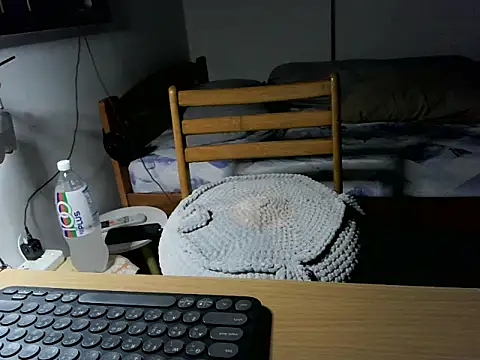 mak mark92 online show from October 19, 2025, 5:57 pm