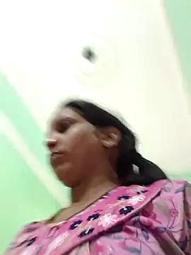 Hotty-Nidhi online show from November 10, 2025, 3:27 am