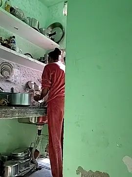 Hotty-Nidhi online show from November 27, 2025, 4:58 am