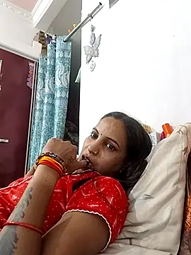 Hotty-Nidhi online show from June 18, 2026, 10:41 am