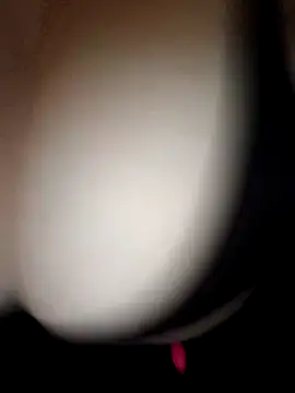 luciferelili online show from November 10, 2025, 2:05 pm