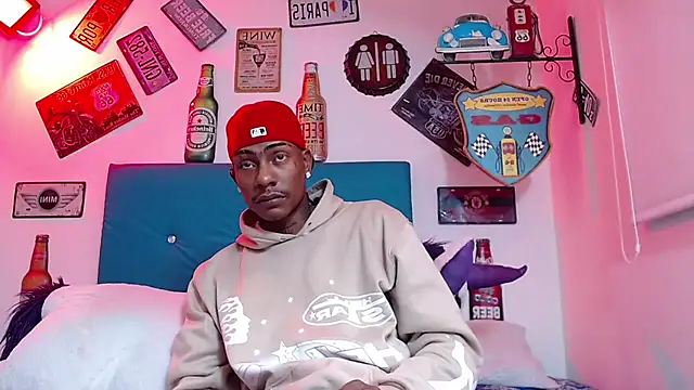 lili roussi online show from November 21, 2025, 12:43 am