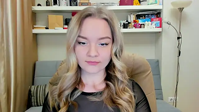 Kara Smith  online show from January 26, 2025, 10:46 pm