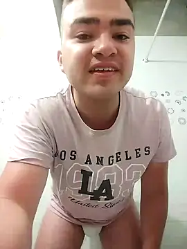 Snapshot of Andy-rtg chatting on November 14, 2025, 3:05 am Andy-rtg online show from November 14, 2025, 3:05 am