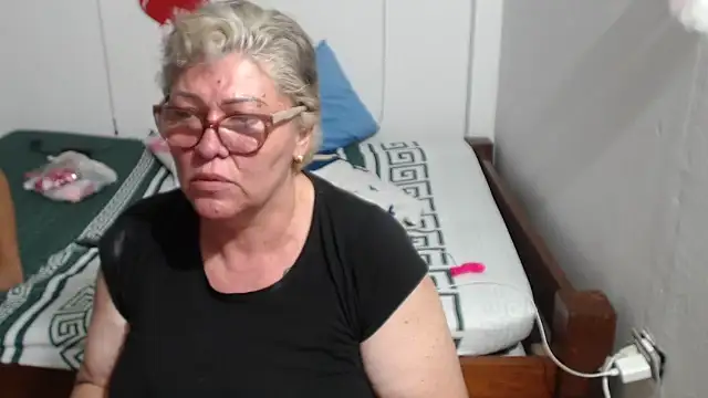 Snapshot of Olgahunder chatting on February 23, 2026, 9:34 pm Olgahunder online show from February 23, 2026, 9:34 pm