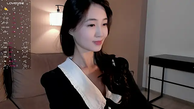 SeulBi online show from November 15, 2025, 3:52 pm