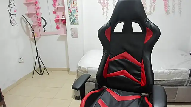 natasha hot11 online show from October 18, 2025, 6:19 pm