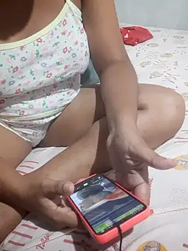 Snapshot of Sydneyputinha chatting on October 19, 2025, 3:29 am Sydneyputinha online show from October 19, 2025, 3:29 am